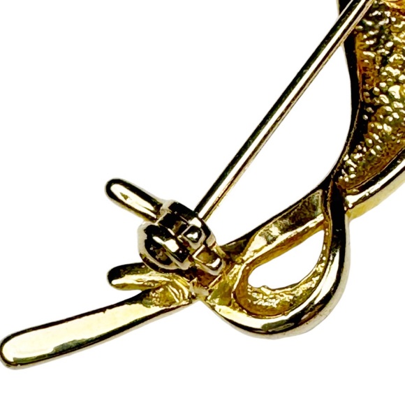 MCM Gold Textured Leaf Brooch - Picture 7 of 7